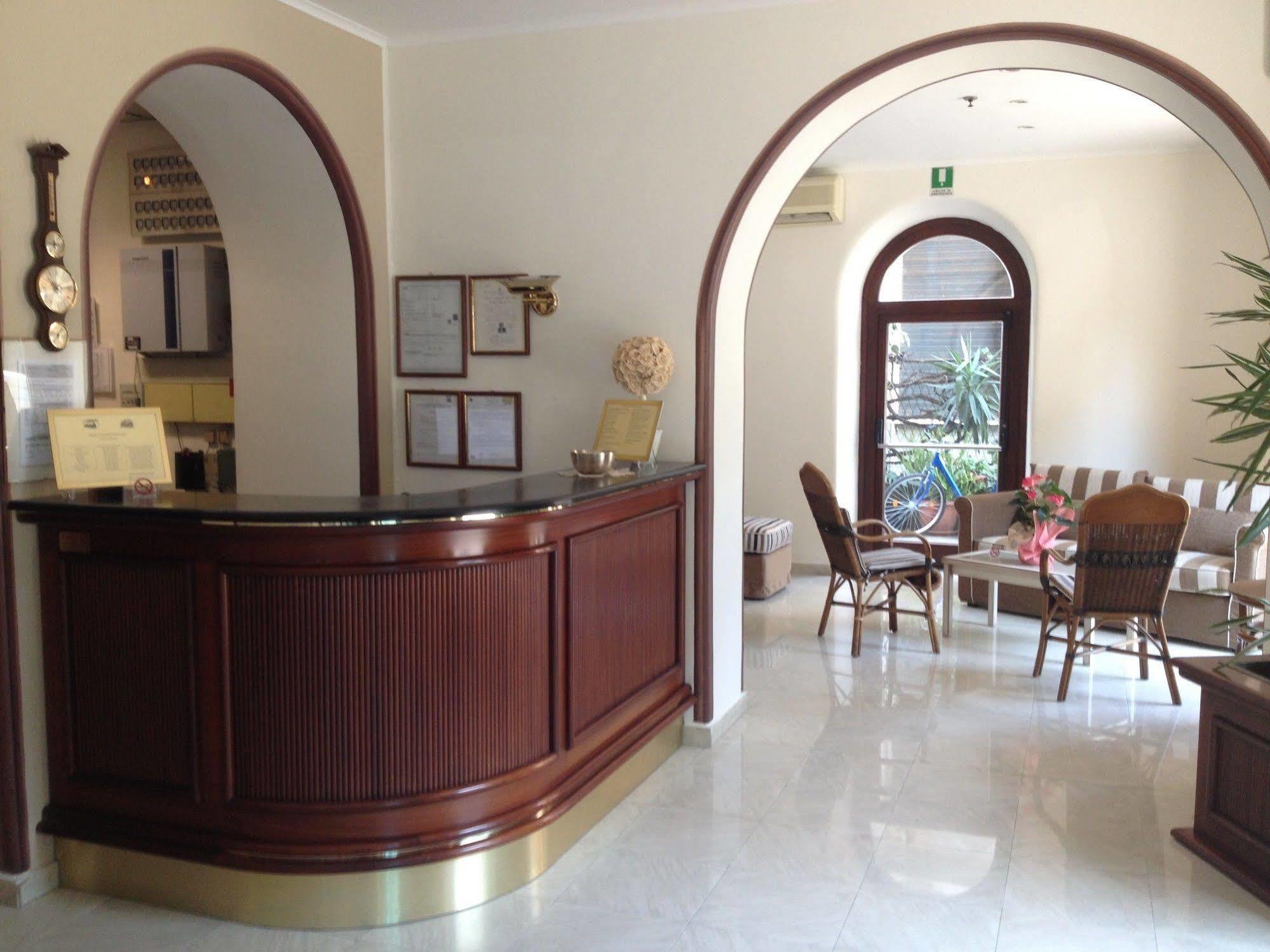 Hotel Giulio Cesare راباللو المظهر الخارجي الصورة